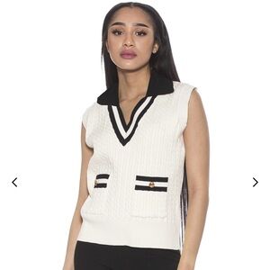 🌺🌺 NWT ALEXIA ADMOR MICHELLE VEST SIZE LARGE